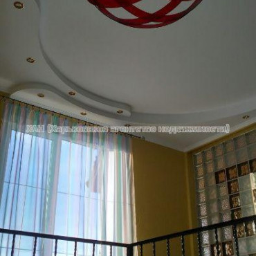 Продам будинок, Циолковского ул. , 280 м², 10 соток, евроремонт 