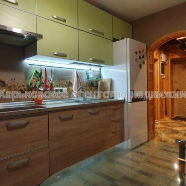 Продам дом, Харьковская ул. , 110 м², 6 сот., капитальный ремонт 