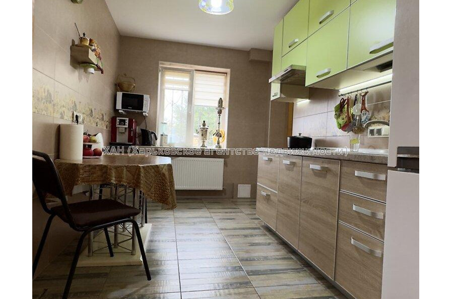Продам дом, Харьковская ул. , 110 м², 6 сот., капитальный ремонт 
