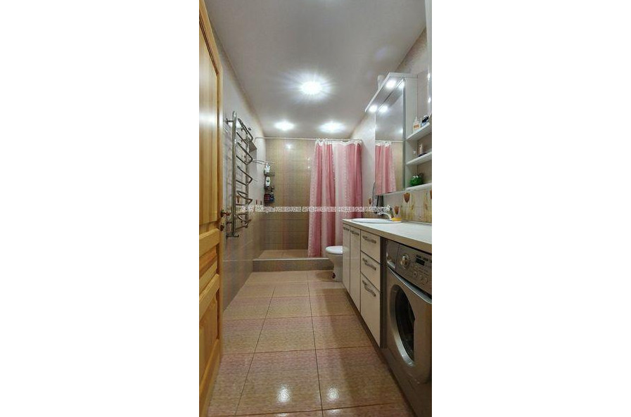 Продам дом, Харьковская ул. , 110 м², 6 сот., капитальный ремонт 