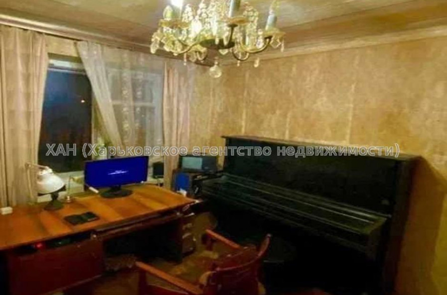 Продам квартиру, Космонавтов ул. , 3  ком., 65 м², советский ремонт 