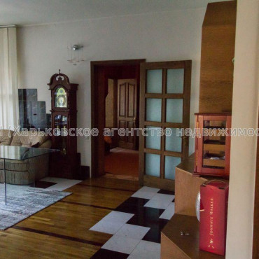 Продам будинок, Высоковольтная ул. , 300 м², 15 соток, евроремонт 