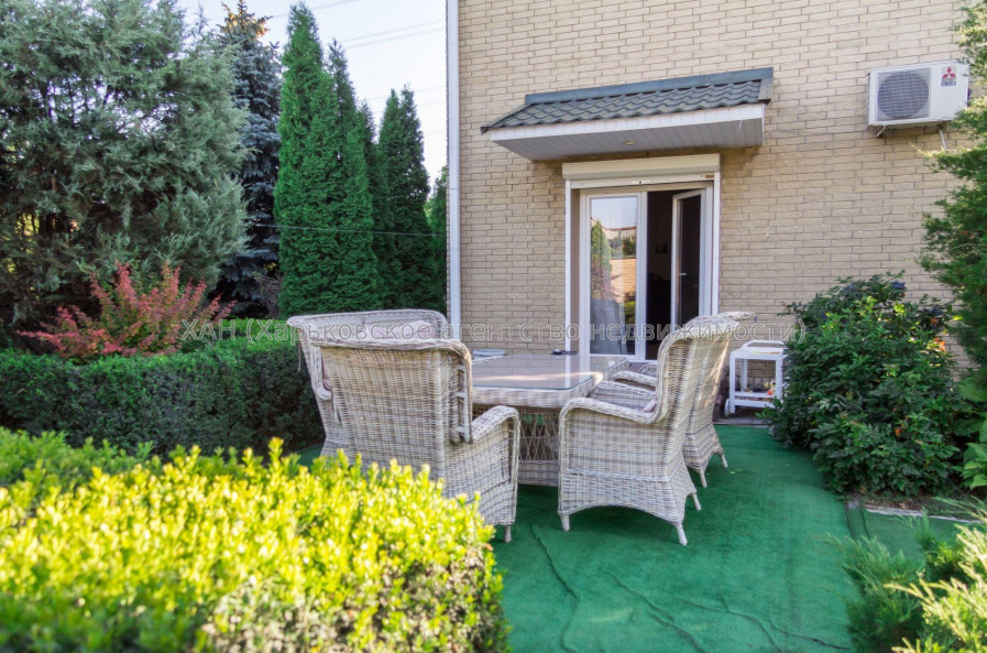 Продам будинок, Высоковольтная ул. , 300 м², 15 соток, евроремонт 