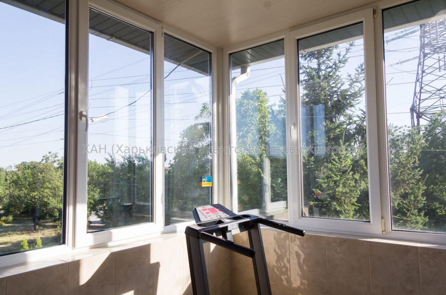 Продам будинок, Высоковольтная ул. , 300 м², 15 соток, евроремонт 