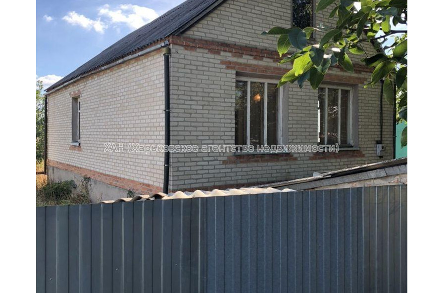 Продам дом, Червонюка ул. , 140 м², 24 сот.