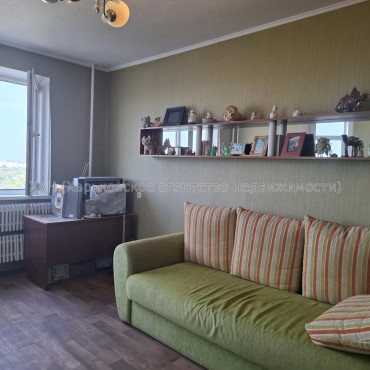 Продам квартиру, Роганская ул. , 2  ком., 50.80 м², капитальный ремонт 