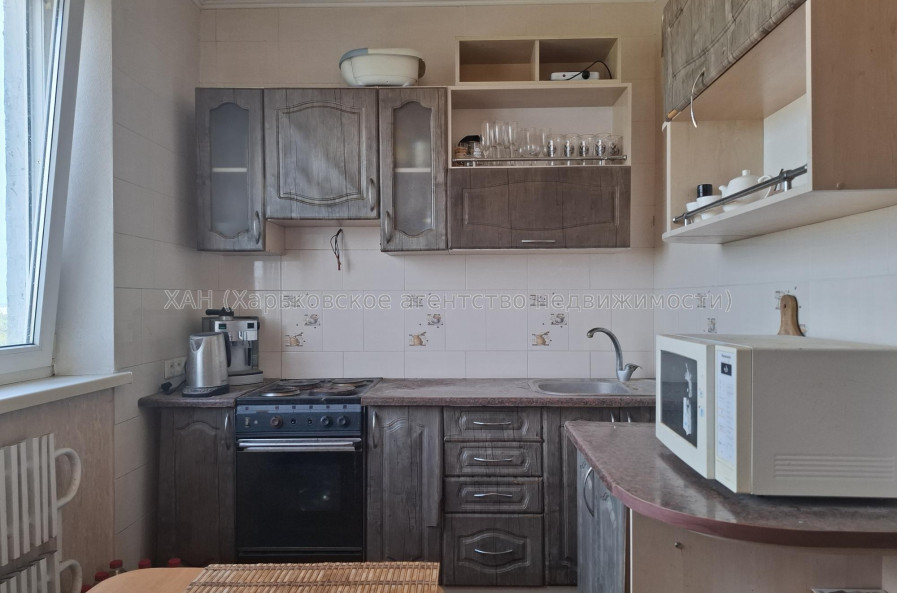 Продам квартиру, Роганская ул. , 2  ком., 50.80 м², капитальный ремонт 