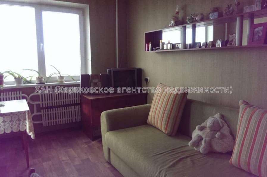 Продам квартиру, Роганская ул. , 2  ком., 50 м², капитальный ремонт 