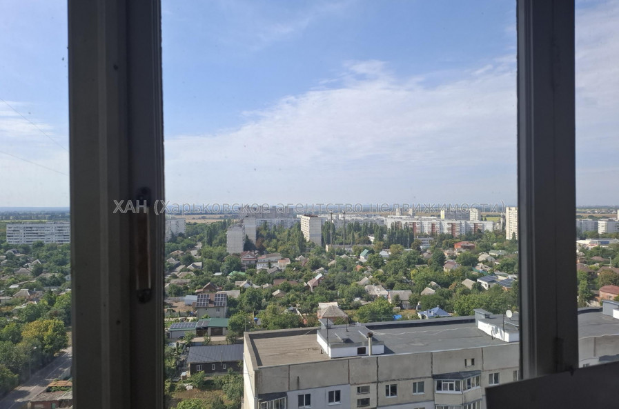 Продам квартиру, Роганская ул. , 2  ком., 50.80 м², капитальный ремонт 