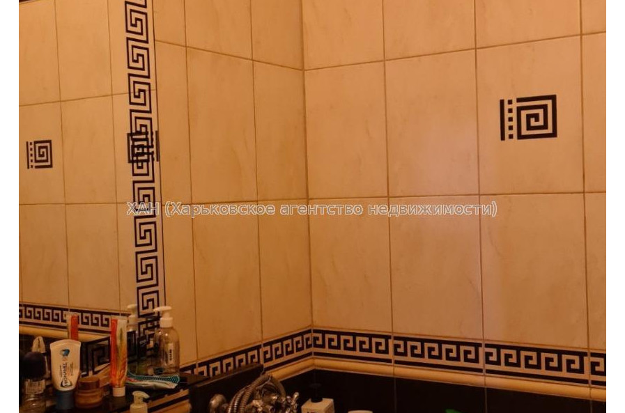 Продам квартиру, Роганская ул. , 2  ком., 50 м², капитальный ремонт 