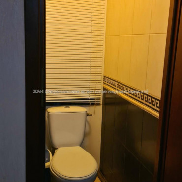 Продам квартиру, Роганская ул. , 2  ком., 50 м², капитальный ремонт 