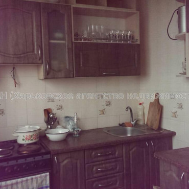 Продам квартиру, Роганская ул. , 2  ком., 50 м², капитальный ремонт 