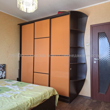 Продам квартиру, Роганская ул. , 2  ком., 50.80 м², капитальный ремонт 