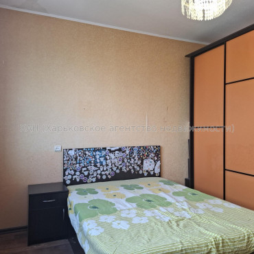 Продам квартиру, Роганская ул. , 2  ком., 50.80 м², капитальный ремонт 