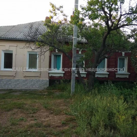 Продам будинок, Люсинская ул. , 75 м², 5 соток, советский ремонт