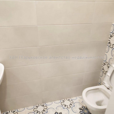Продам квартиру, Искринский пер. , 3  ком., 96 м², частичный ремонт 