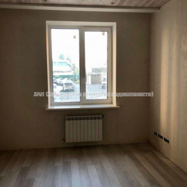 Продам квартиру, Искринский пер. , 3  ком., 96 м², частичный ремонт 