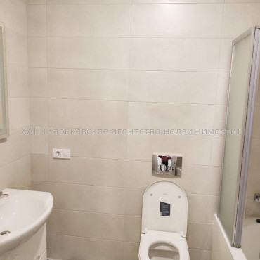 Продам квартиру, Искринский пер. , 3  ком., 96 м², частичный ремонт 