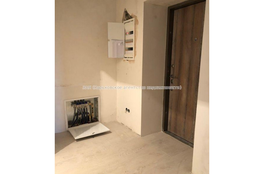 Продам квартиру, Искринский пер. , 3  ком., 96 м², частичный ремонт 