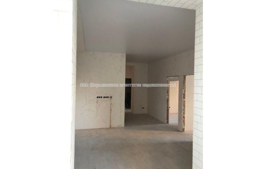 Продам квартиру, Искринский пер. , 3  ком., 96 м², частичный ремонт 