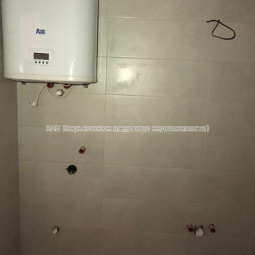 Продам квартиру, Искринский пер. , 3  ком., 96 м², частичный ремонт 