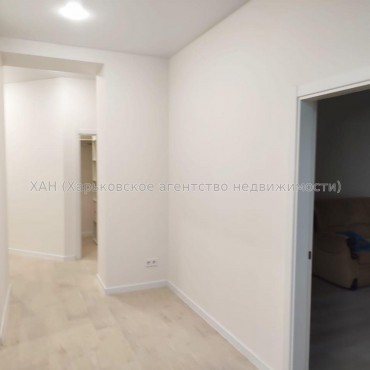 Продам квартиру, Искринский пер. , 3  ком., 96 м², частичный ремонт 