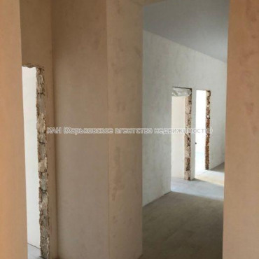 Продам квартиру, Искринский пер. , 3  ком., 96 м², частичный ремонт 