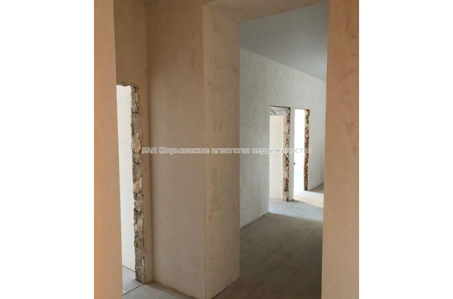 Продам квартиру, Искринский пер. , 3  ком., 96 м², частичный ремонт 