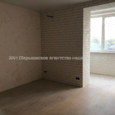 Продам квартиру, Искринский пер. , 3  ком., 96 м², частичный ремонт 