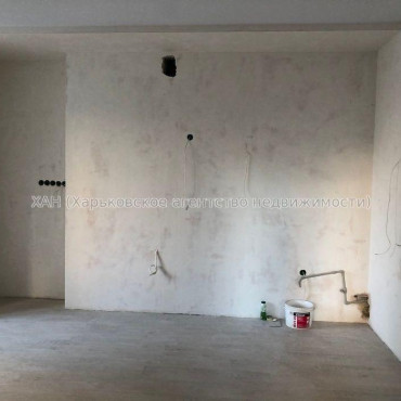 Продам квартиру, Искринский пер. , 3  ком., 96 м², частичный ремонт 