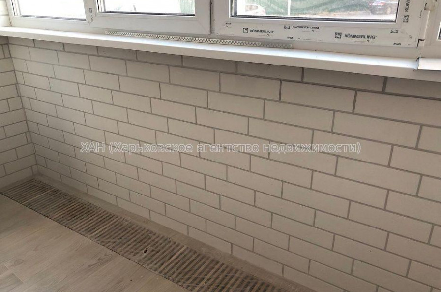 Продам квартиру, Искринский пер. , 3  ком., 96 м², частичный ремонт 