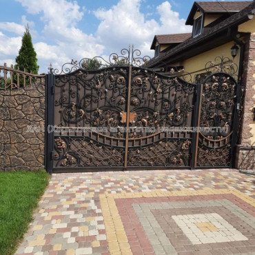 Продам дом, 1 Мая ул. , 180 м², 7 сот., евроремонт 
