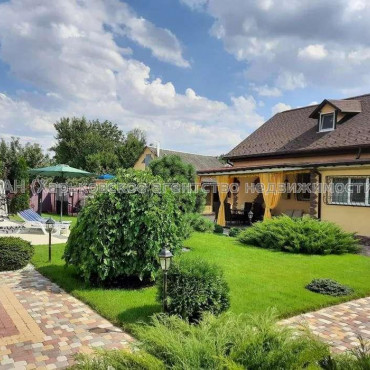 Продам дом, 1 Мая ул. , 180 м², 7 сот., евроремонт 