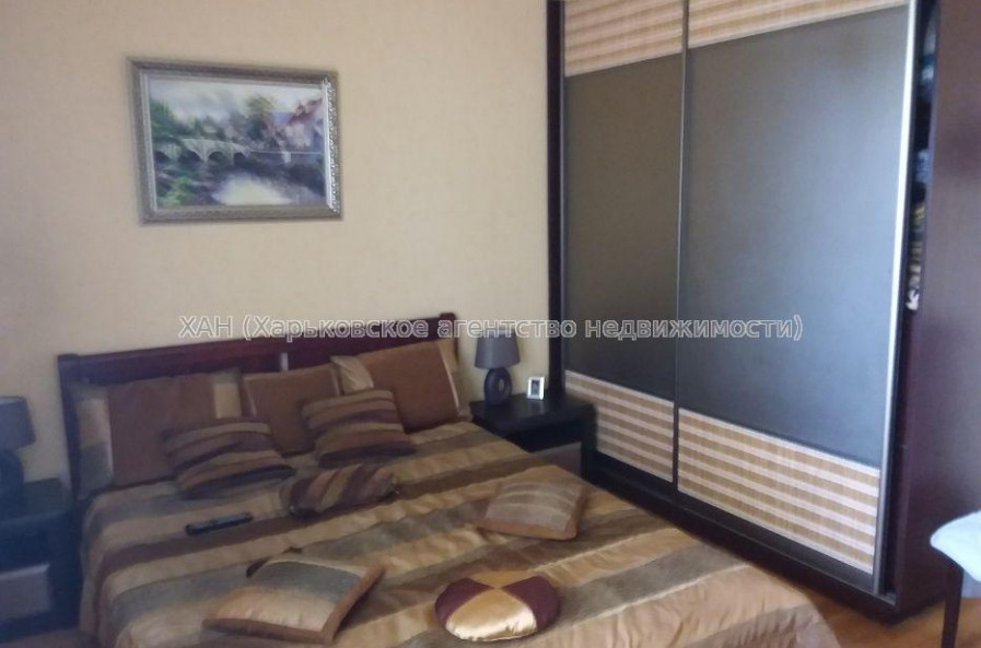 Продам квартиру, Аптекарский пер. , 4  ком., 101 м², капитальный ремонт 