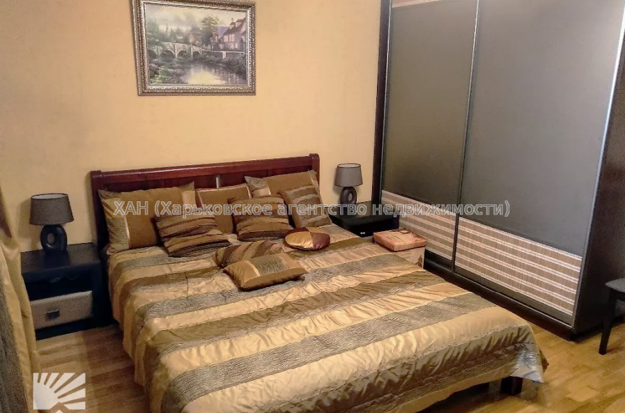 Продам квартиру, Аптекарский пер. , 4  ком., 101 м², капитальный ремонт 