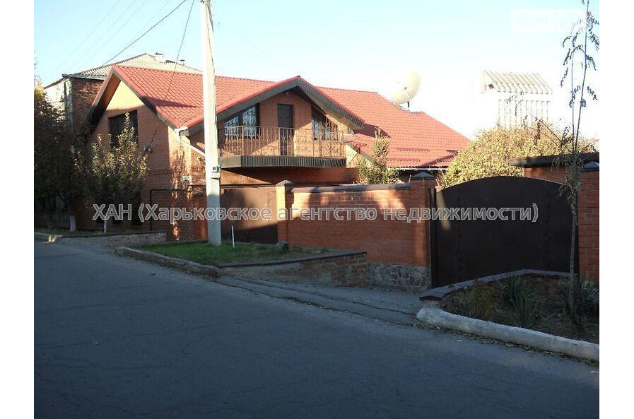 Продам дом, Книшевский пер. , 270 м², 8.65 сот., косметический ремонт 