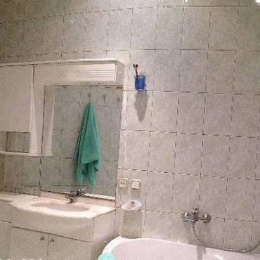 Продам квартиру, Мироносицкая ул. , 3 кім., 101 м², капитальный ремонт 