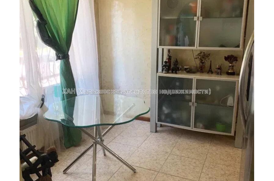 Продам квартиру, Байрона пр-т , 5  ком., 142 м², авторский дизайн 