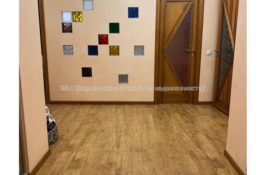 Продам квартиру, Байрона пр-т , 5  ком., 142 м², авторский дизайн 