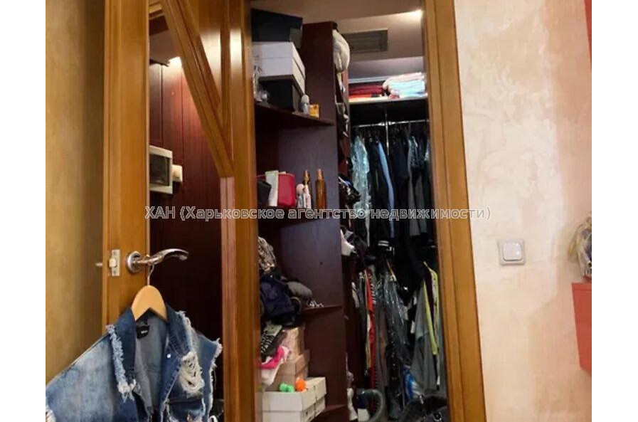 Продам квартиру, Байрона пр-т , 5  ком., 142 м², авторский дизайн 