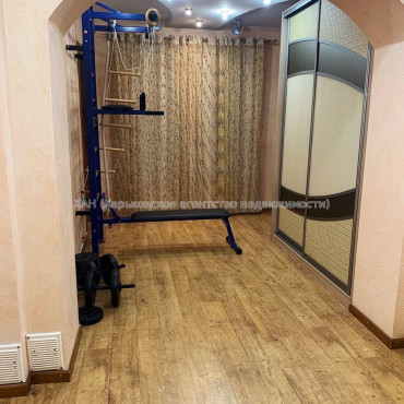 Продам квартиру, Байрона пр-т , 5  ком., 170 м², авторский дизайн 