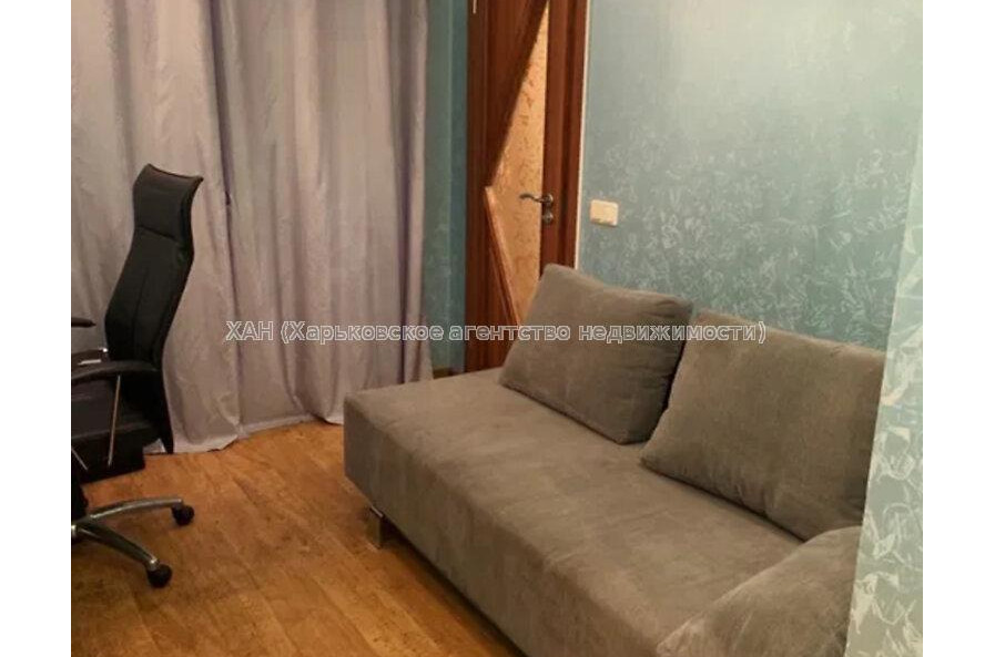 Продам квартиру, Байрона пр-т , 5  ком., 142 м², авторский дизайн 