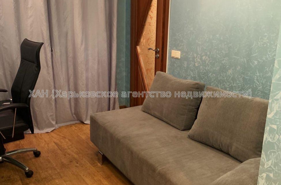 Продам квартиру, Байрона пр-т , 5  ком., 142 м², авторский дизайн 