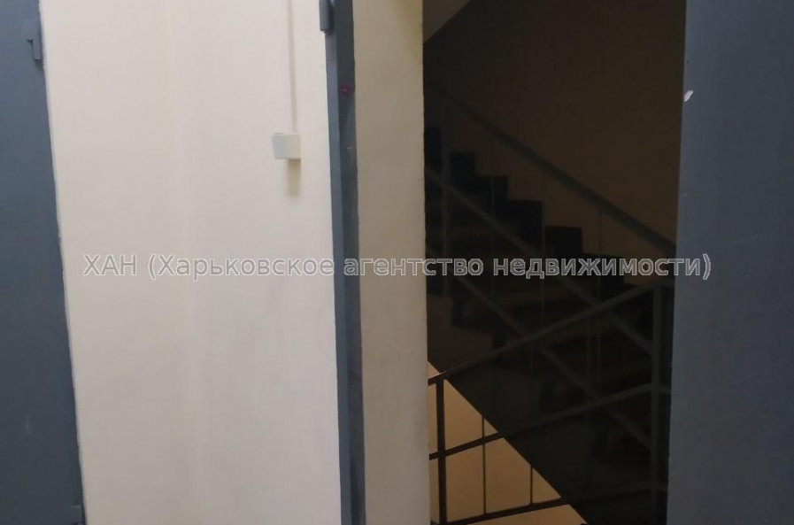 Продам нежитлову нерухомість, объект сервиса , 1 кім., 1600 м², капитальный ремонт 