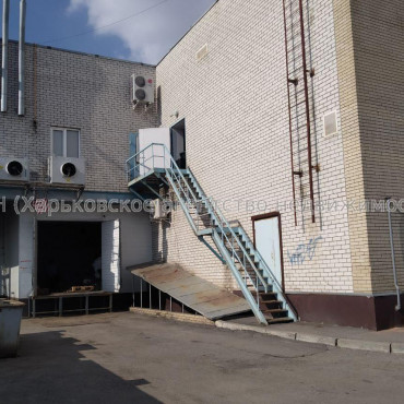 Продам нежитлову нерухомість, объект сервиса , 1 кім., 1600 м², капитальный ремонт 