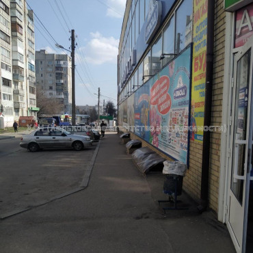 Продам нежитлову нерухомість, объект сервиса , 1 кім., 1600 м², капитальный ремонт 