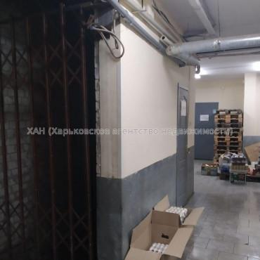 Продам нежитлову нерухомість, объект сервиса , 1 кім., 1600 м², капитальный ремонт 