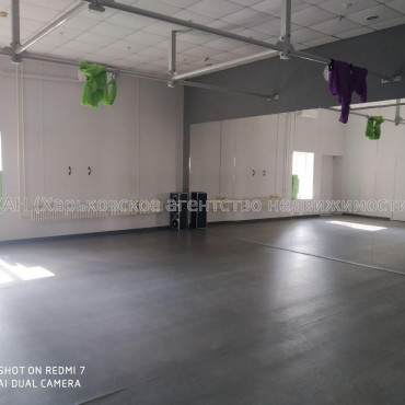 Продам нежитлову нерухомість, объект сервиса , 1 кім., 1600 м², капитальный ремонт 