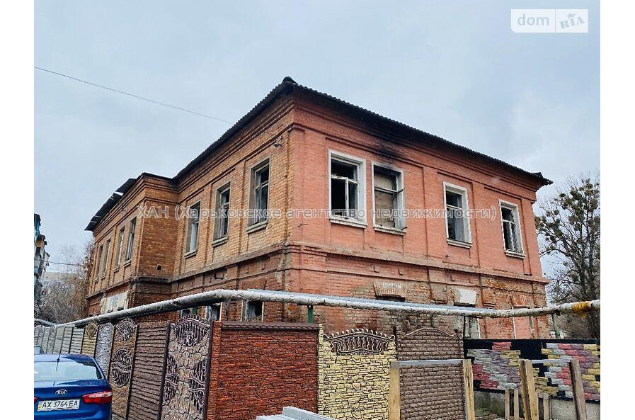 Продам нежитлову нерухомість, объект сервиса , 568 м²