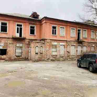 Продам нежитлову нерухомість, объект сервиса , 568 м²